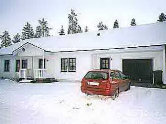 Vinterbonat villa 500m från Ljungan