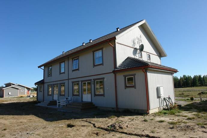 Bild 4: 4 rum radhus på Travarvägen 9, Heby kommun Julmyra Gård