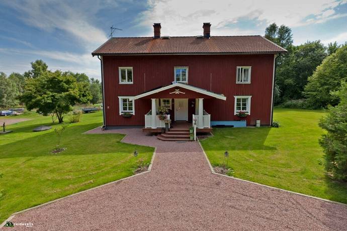 Bild 1: 6 rum gård på Snaversrud 831, Karlstads kommun Väse