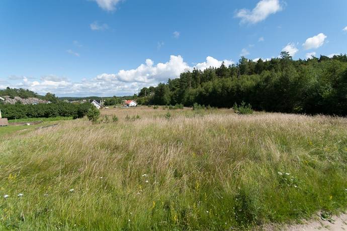 Bild 5: tomt på Kockholmsvägen 18, Strömstads kommun Rossö