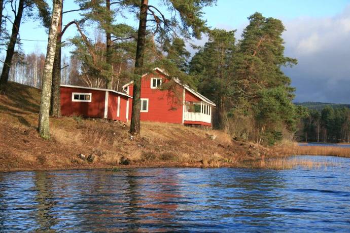 Bild 1: fritidshus på Överbyn, Torsby kommun