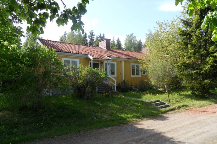 Bild 2: 6 rum radhus på Västerängsvägen 16A, Storfors kommun Lillforshagen