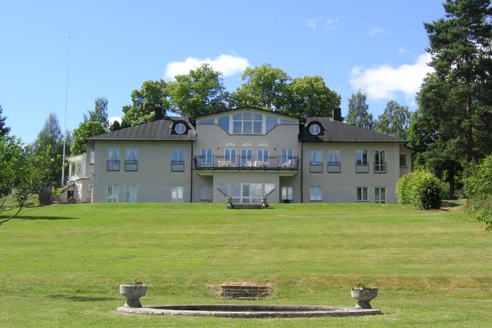 Bild 1: 14 rum villa på Bergslagsvägen 61, Hallstahammars kommun Åsby / Skantzen
