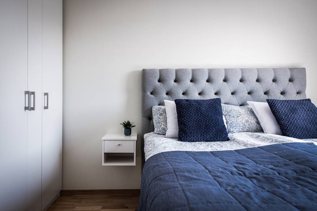 Image inspired by the article "Formstark färgfest i det personliga hemmet på Södermalm"