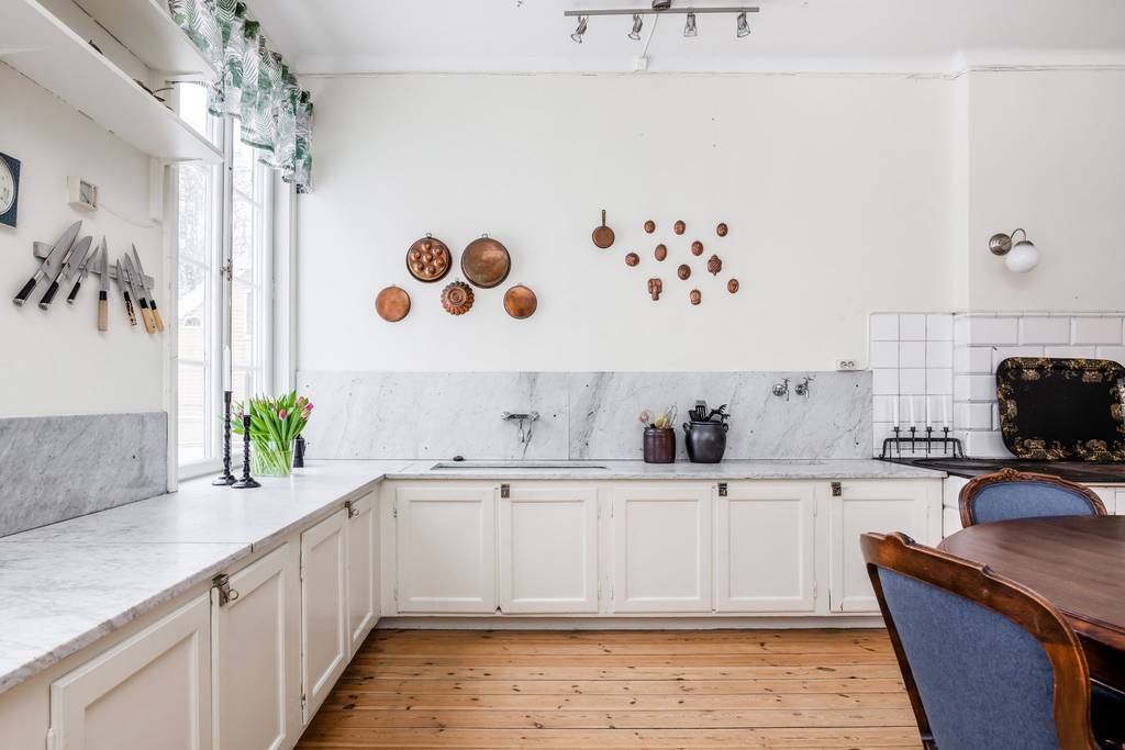 Image inspired by the article "Jordfärger, textil och vintage hemma hos Sarah"