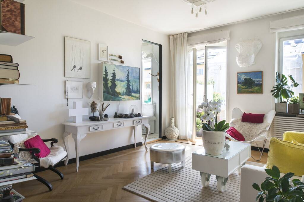 Image inspired by the article "Väskdesignerns bohemchica drömhem är fyllt av inspiration"