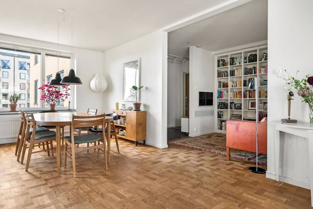 Image inspired by the article "Väskdesignerns bohemchica drömhem är fyllt av inspiration"