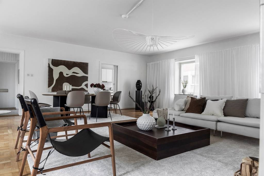 Image inspired by the article "Designklassiker, DIY och naturfärger hemma hos inredaren i Göteborg"