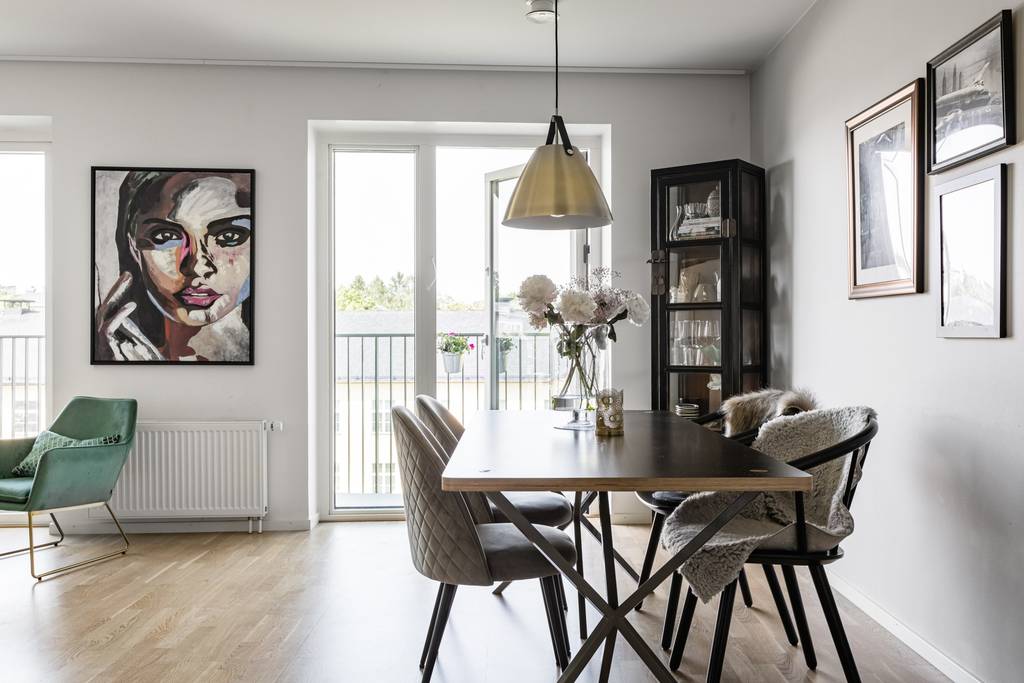 Image inspired by the article "Jordfärger, textil och vintage hemma hos Sarah"