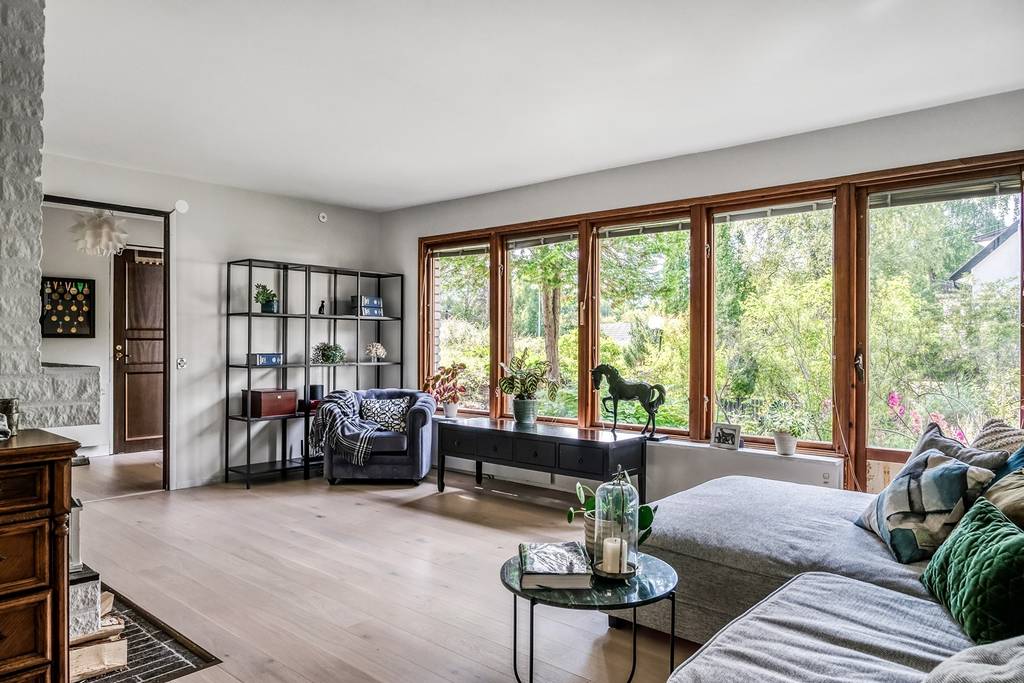 Image inspired by the article "Designklassiker, DIY och naturfärger hemma hos inredaren i Göteborg"