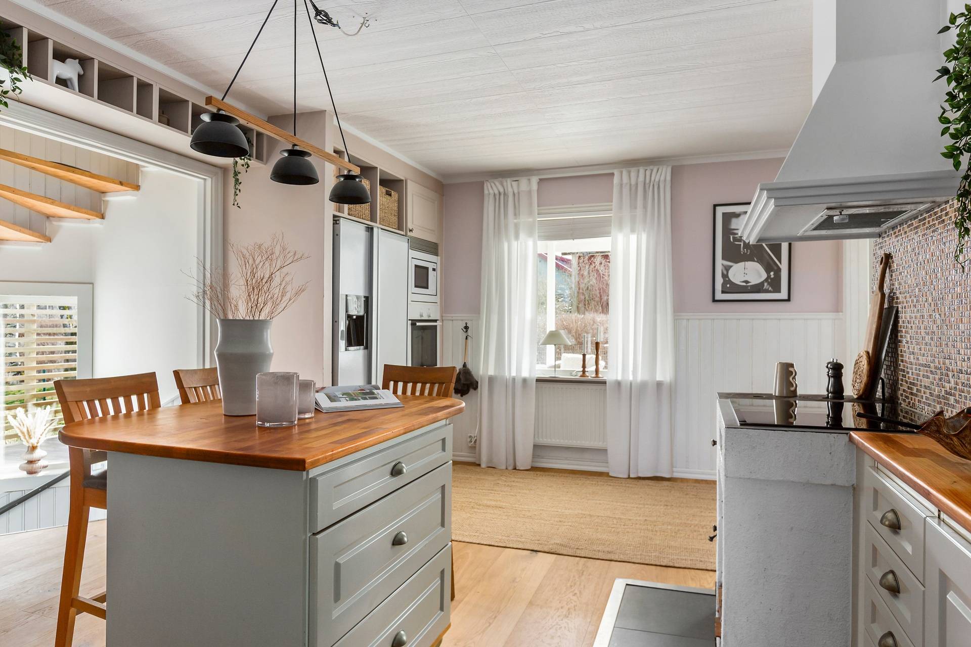7 rum Villa på Fällesåsvägen 4 Olofstorp Göteborgs kommun - bild 11