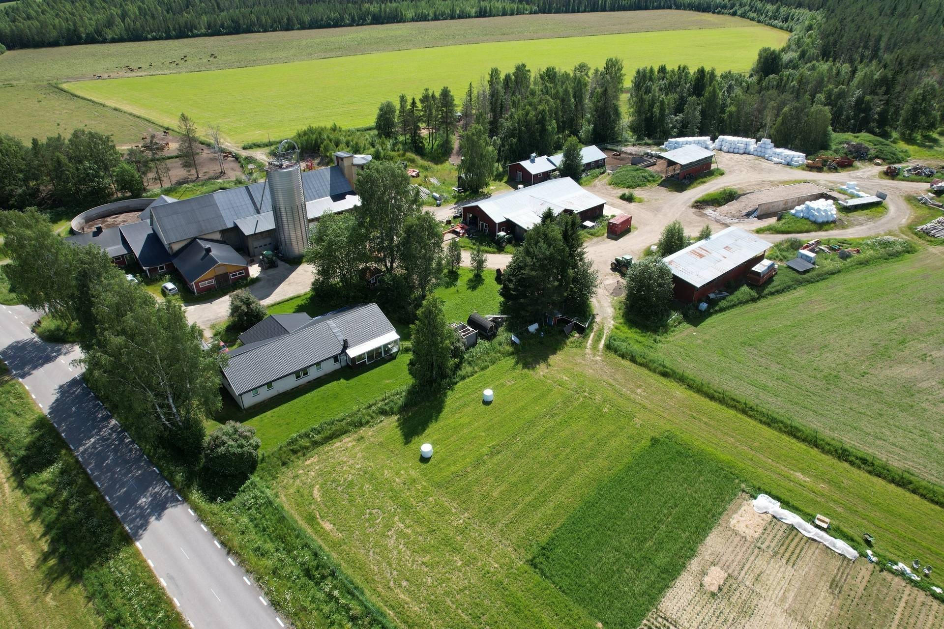 6 rum gård med jordbruk på Nybyn 23 Nybyn, Älvsbyns kommun - bild 4