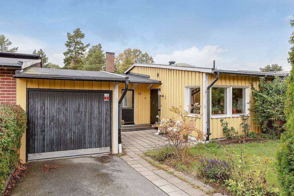 5 rum Par-/kedje-/radhus på Klarbärsvägen 42 Lidingö - Killinge Lidingö kommun - bild 2