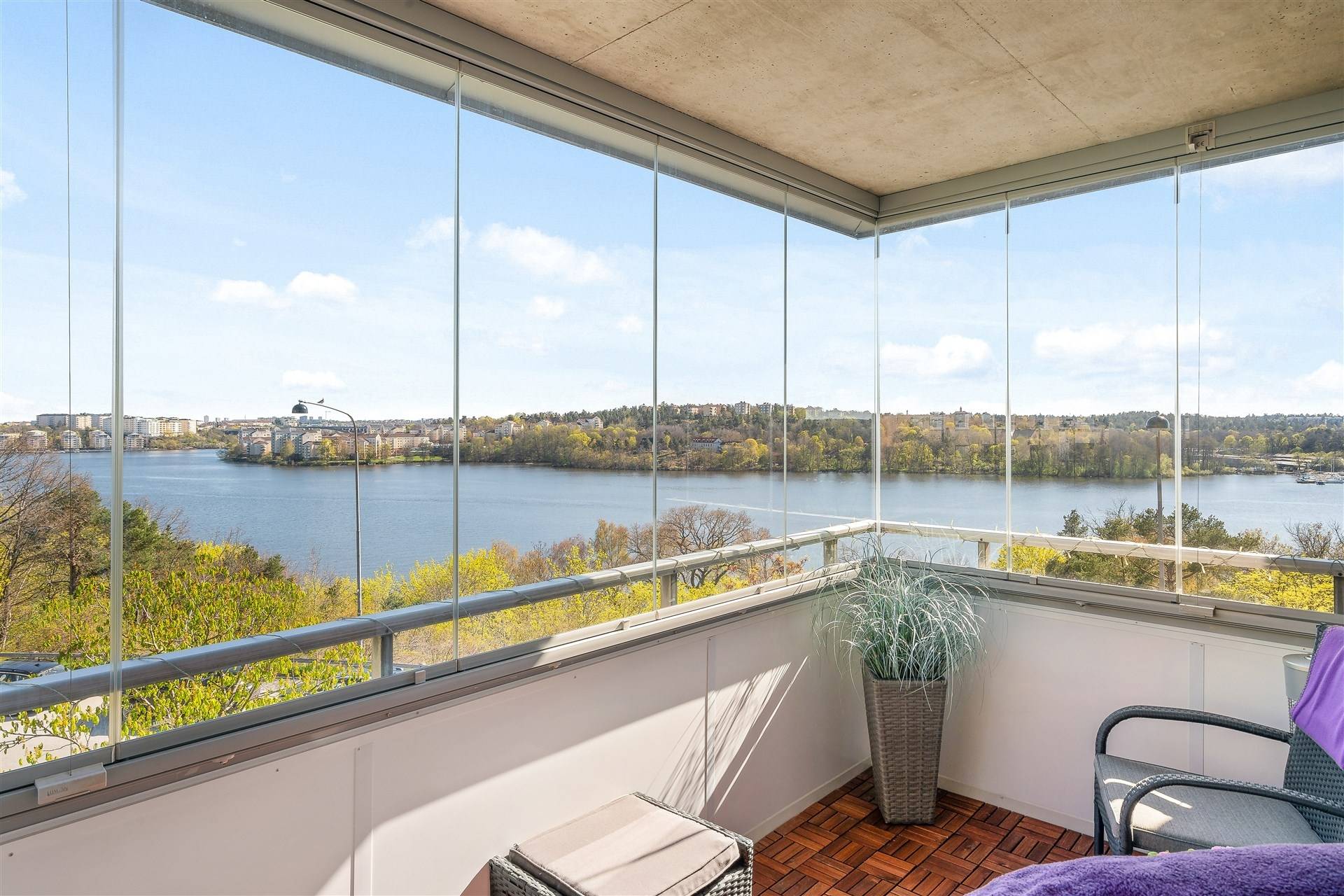 3 rum Lägenhet på Jungfrudansen 20 Huvudsta Solna kommun - bild 2