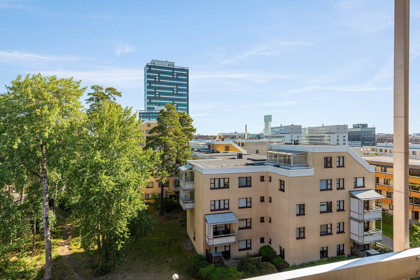 3 rum lägenhet på Kastrupgatan 10, vån 5 av 5 Kista, Stockholms kommun - bild 2