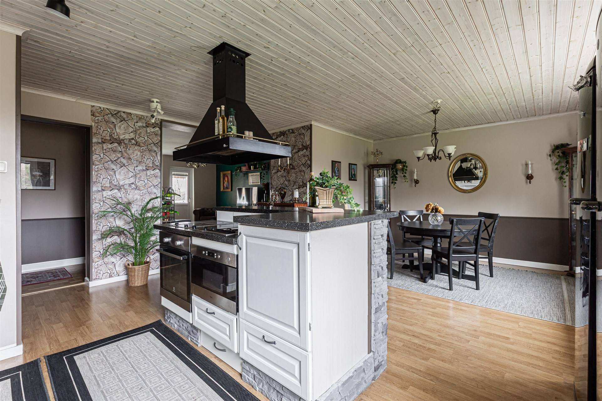 6 rum Lägenhet på Bergslagsvägen 125 C Kolsva Köpings kommun - bild 23