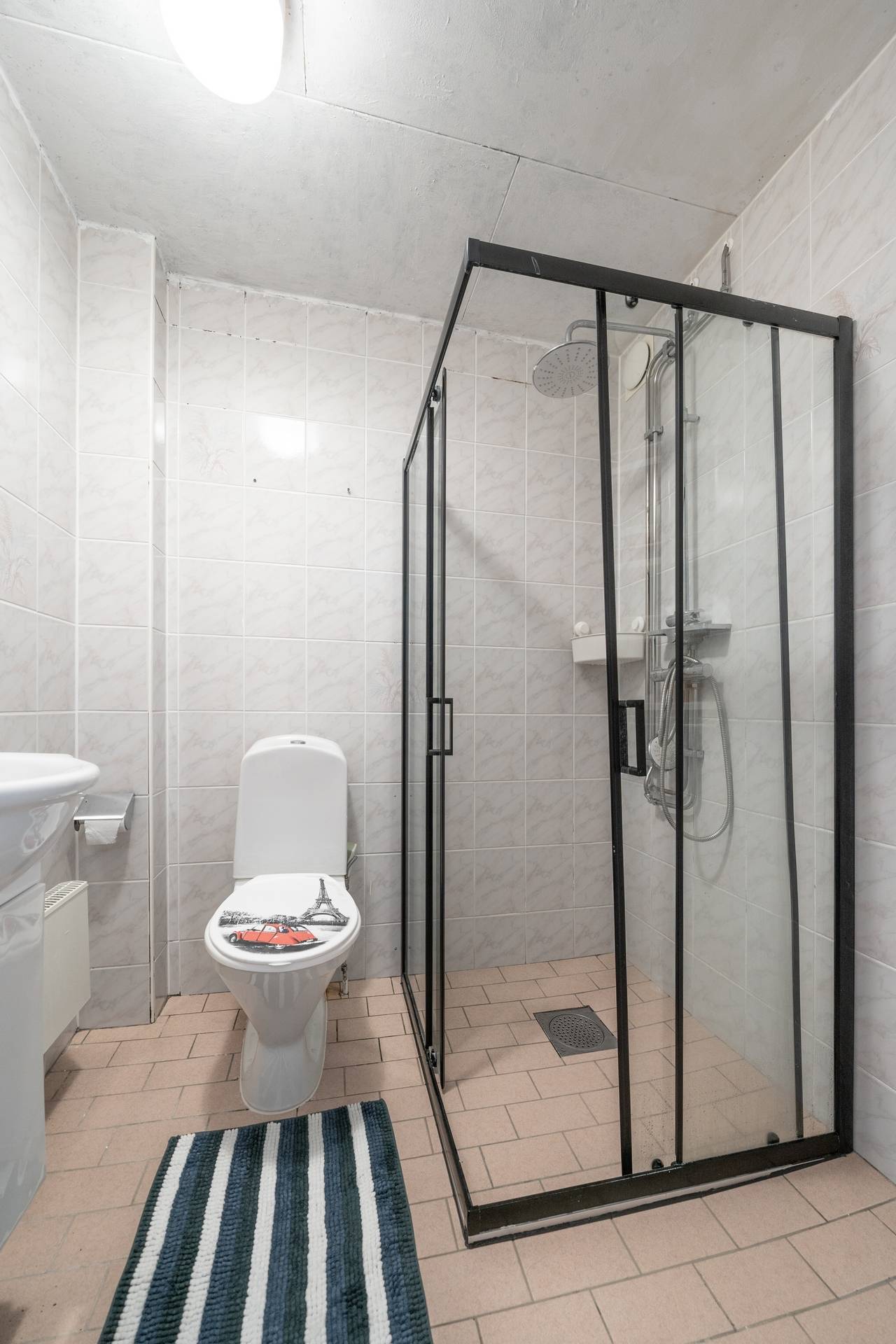6 rum Radhus på Glädjevägen 1D Hässelby Norra Villastad Stockholms kommun - bild 21