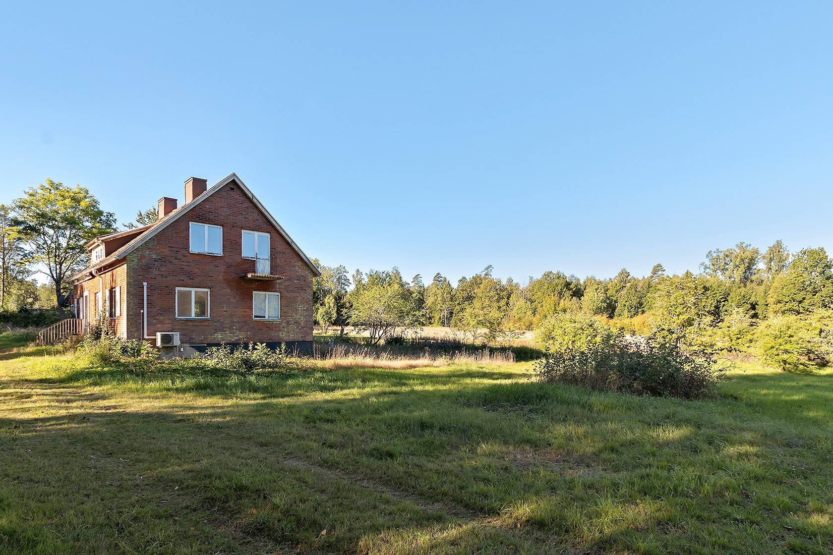 7 rum Gård utan jordbruk på Hultets gård Öresjö Trollhättans kommun - bild 9