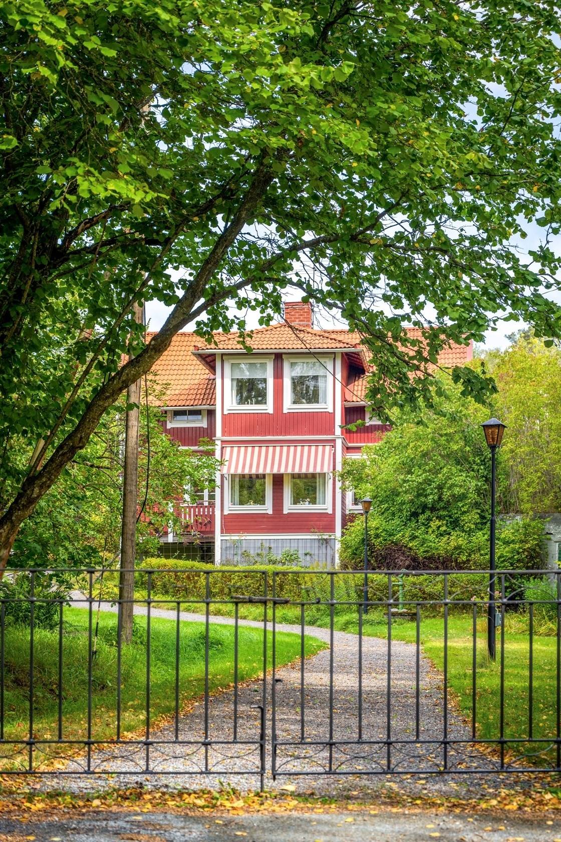 6 rum Villa på Stationsvägen 13 Rönninge Salems kommun - bild 2