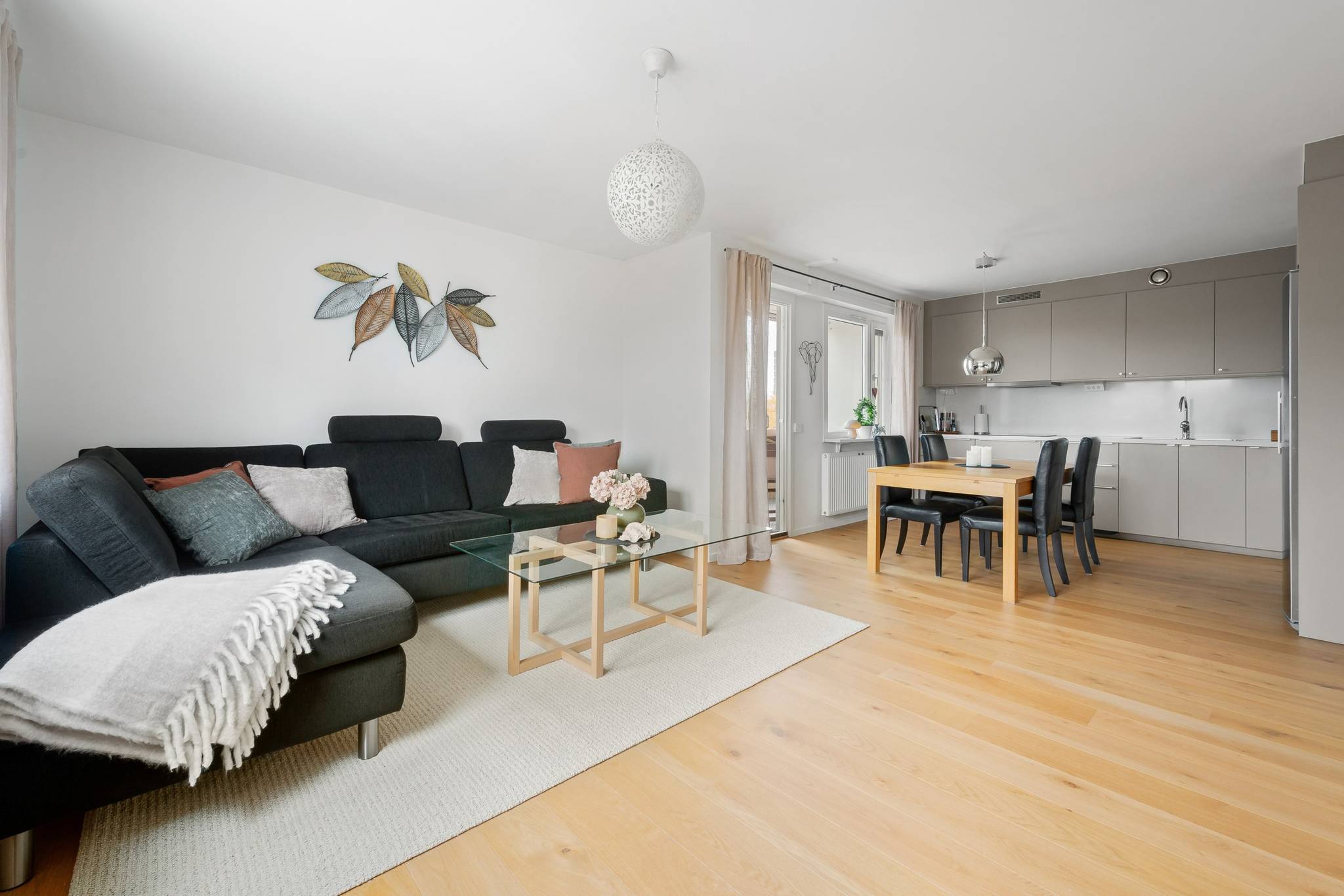 3 rum lägenhet på Larsbodavägen 72, 5tr Farsta, Stockholms kommun - bild 2