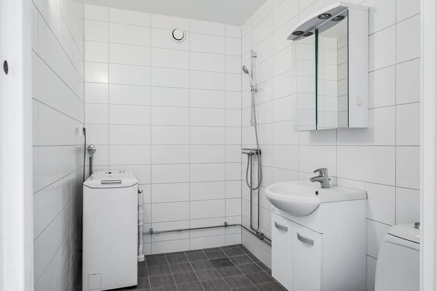 3 rum Lägenhet på Övralidsgatan 19 Hisings Backa Göteborgs kommun - bild 2