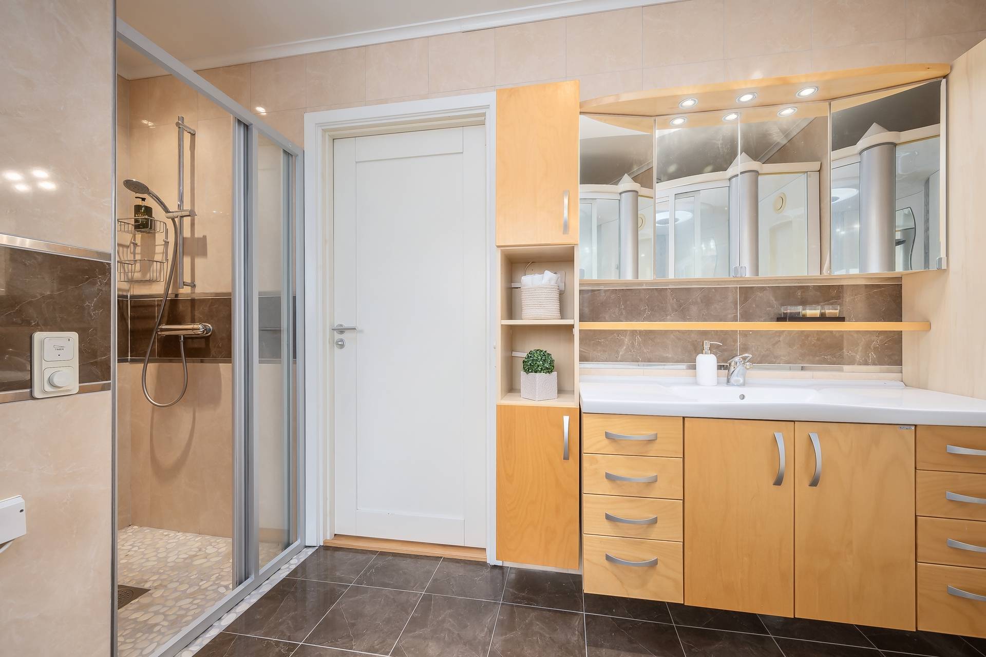 9 rum Villa på Bergklintsvägen 1 Huddinge Huddinge kommun - bild 33