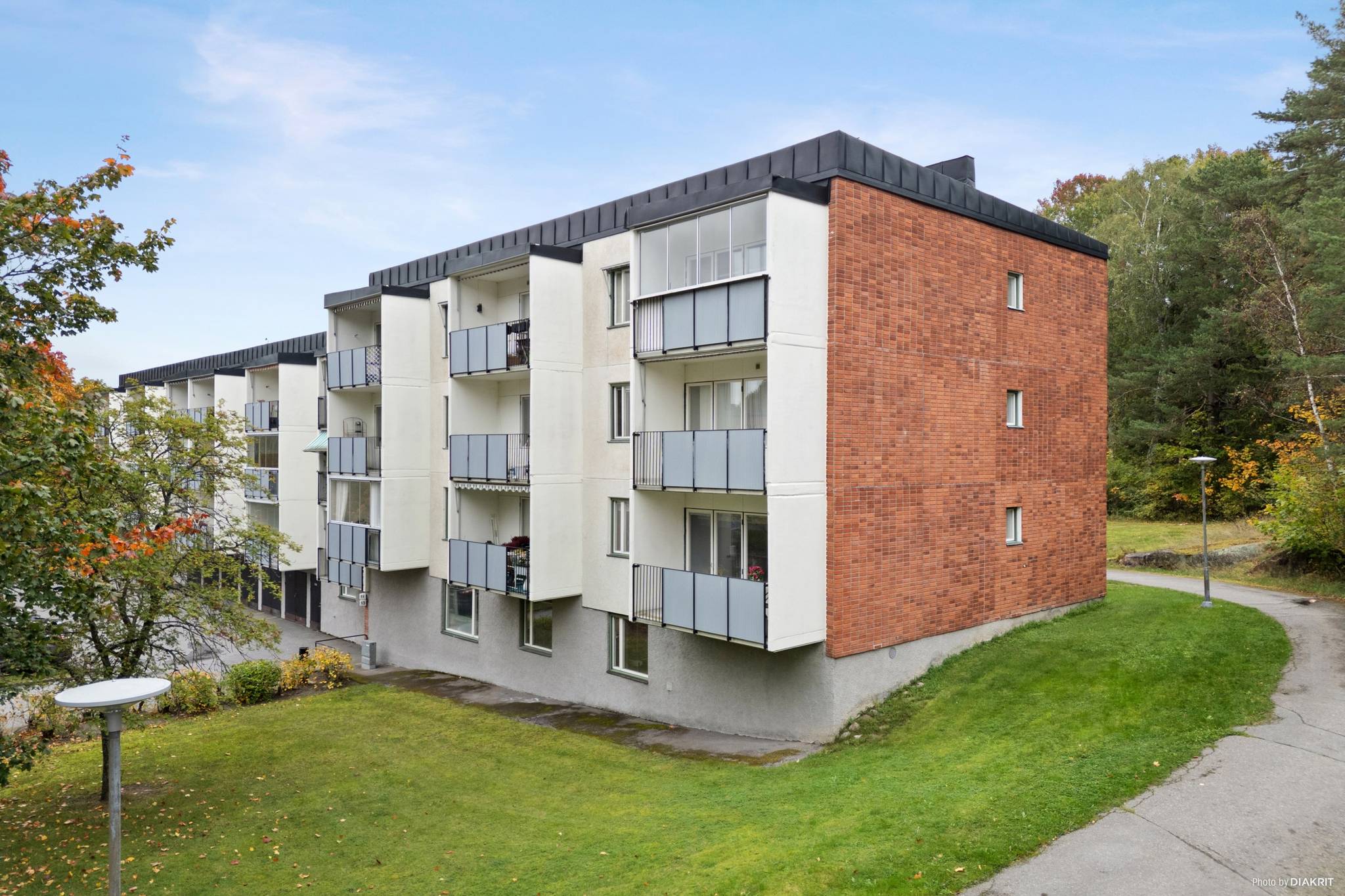 2,5 rum lägenhet på Kruthornsvägen 13 Edsberg, Sollentuna kommun - bild 1