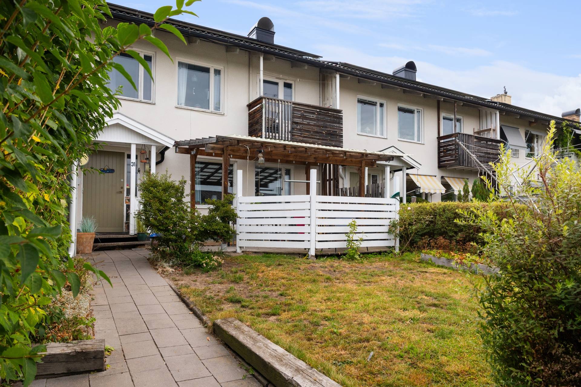 4 rum Radhus på Sekreterarbacken 31 Skarpnäck Stockholms kommun - bild 8