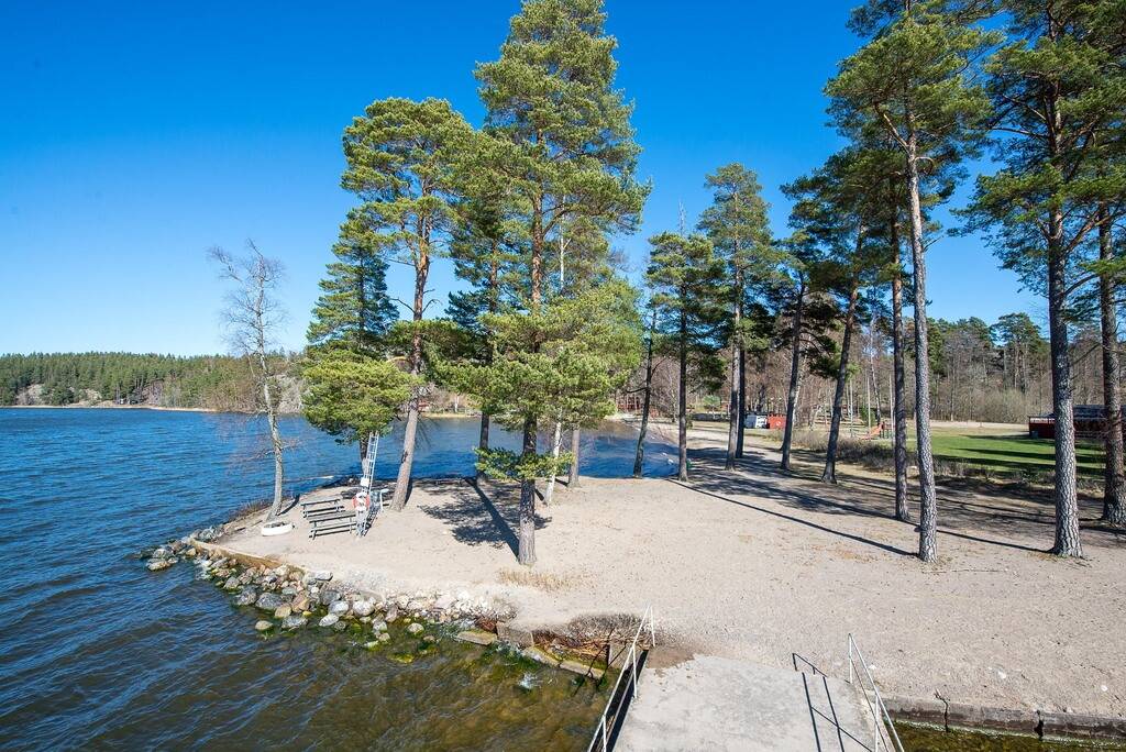2 rum Fritidsboende på Södra väsby 23 GNESTA Södertälje kommun - bild 3