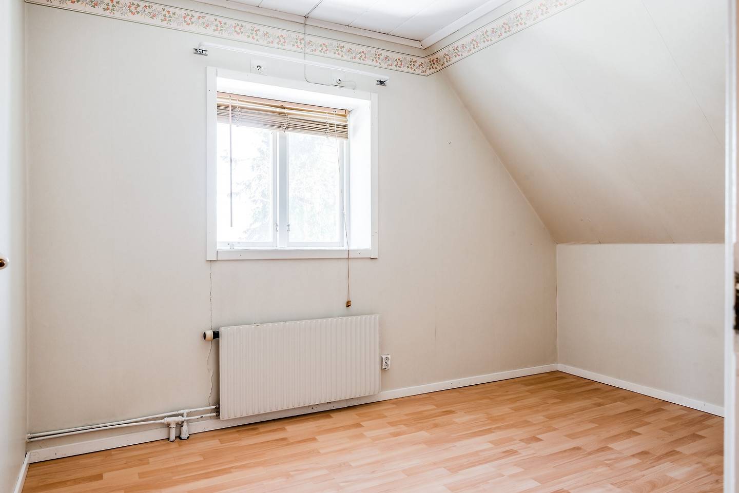 6 rum Villa på Bergsgatan 17A Barrsätra Sandvikens kommun - bild 28