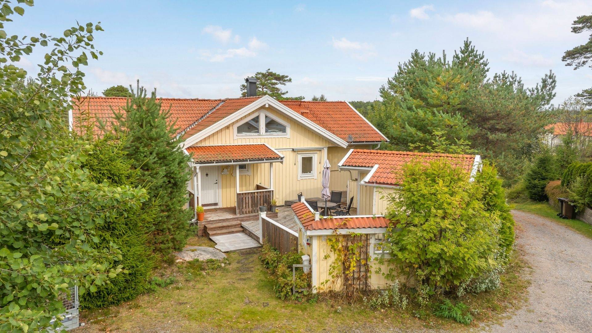 4 rum vinterbonat fritidshus på Gultjärn 9 Sannäs/Mjölkeröd, Tanums kommun - bild 1