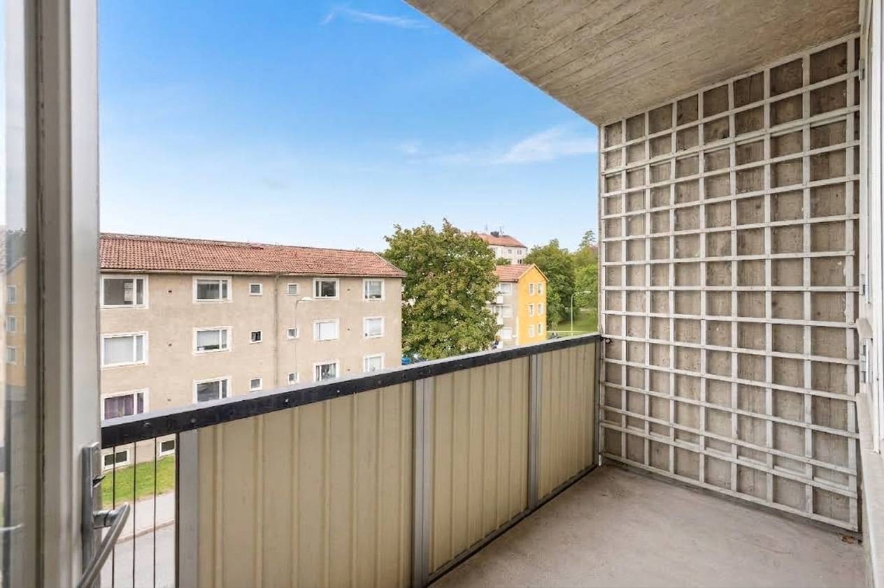 4 rum Lägenhet på Duvedsvägen 7, 3 tr Vällingby Centrum Stockholms kommun - bild 9