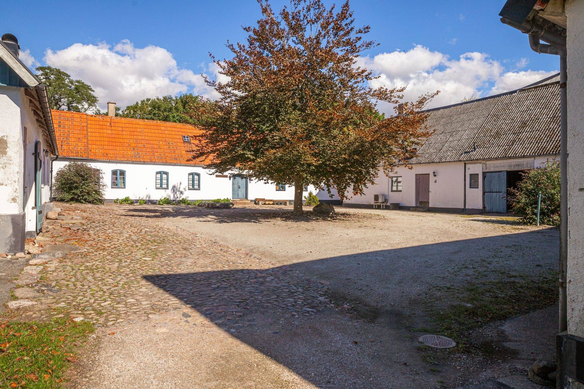 Gård med jordbruk på Tågarpsvägen 29-32 Trelleborgs kommun - bild 3