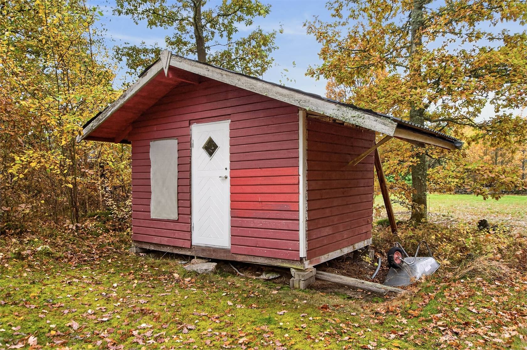 4 rum Fritidshus på Gluggvägen 13 Hjälmsätters Fritidshusområde Katrineholms kommun - bild 5