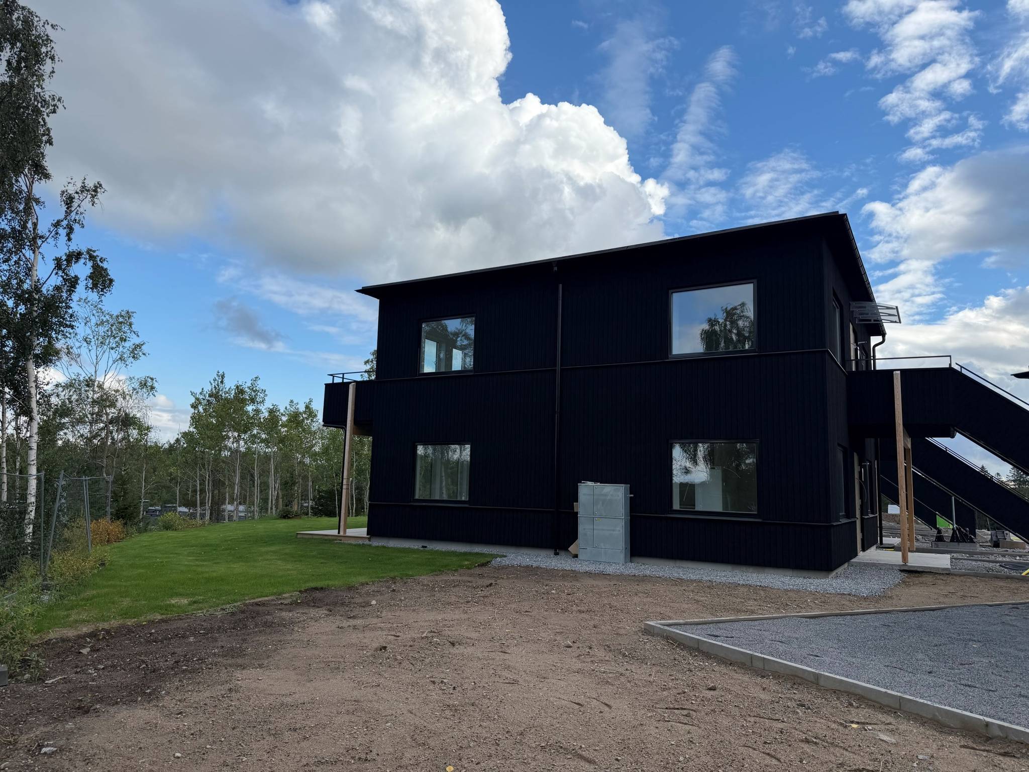 4 rum lägenhet på Hällmarksvägen 50B Riksten, Botkyrka kommun - bild 2
