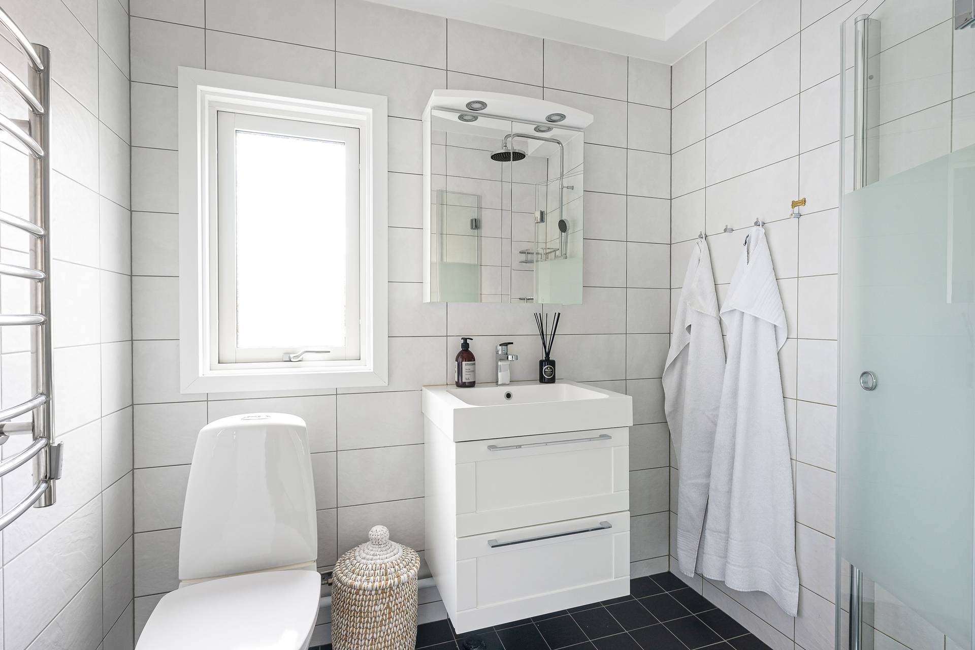 6 rum Villa på Ängsvägen 44A Sofieberg Tyresö kommun - bild 20