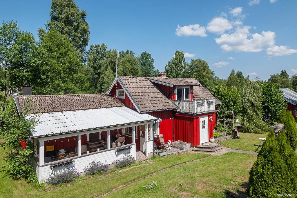 Gård med jordbruk på Öregärde 10 Bollebygds kommun - bild 5
