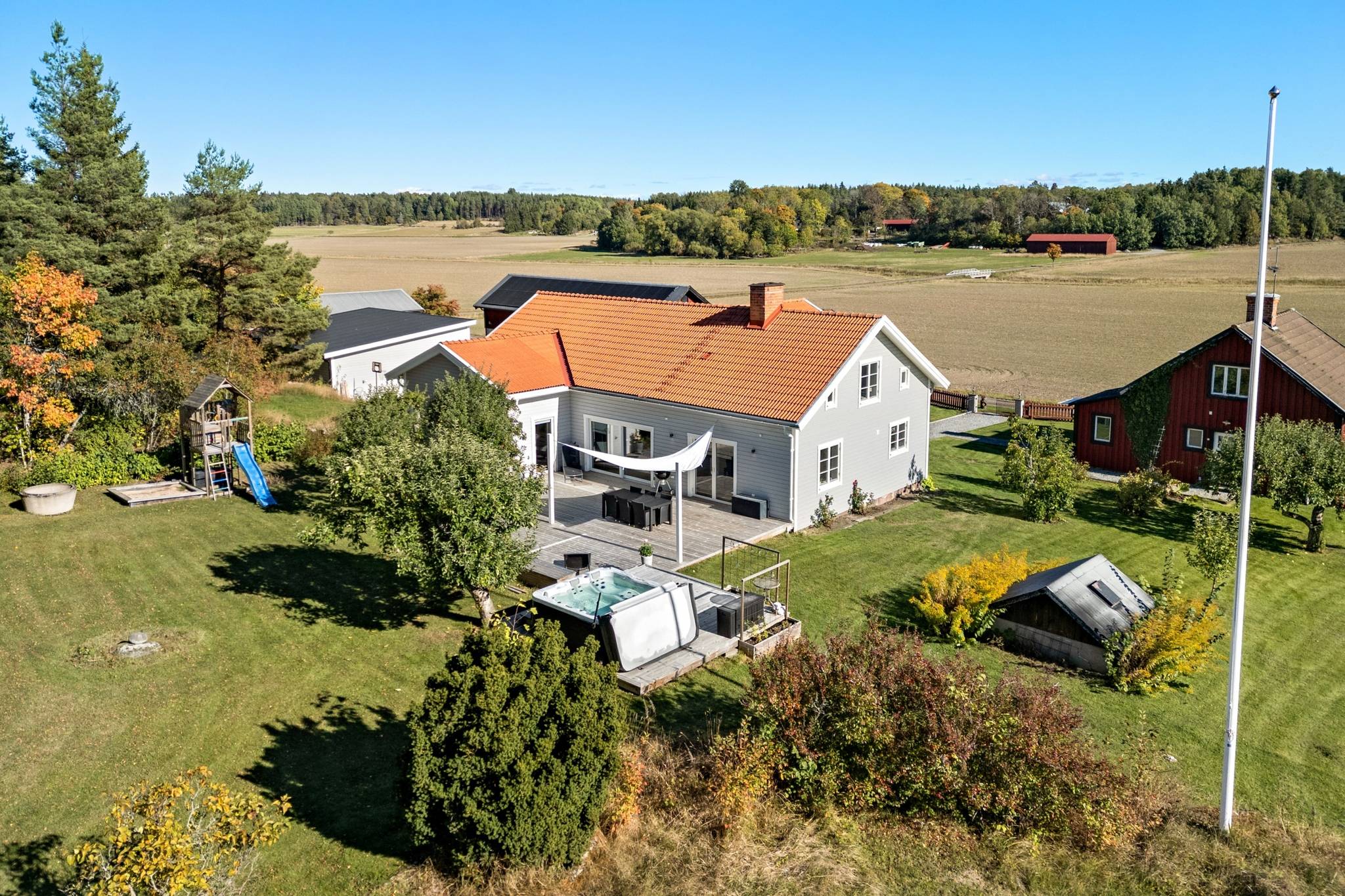 7 rum villa på Enköping Testeby 7 Boda, Enköpings kommun - bild 1