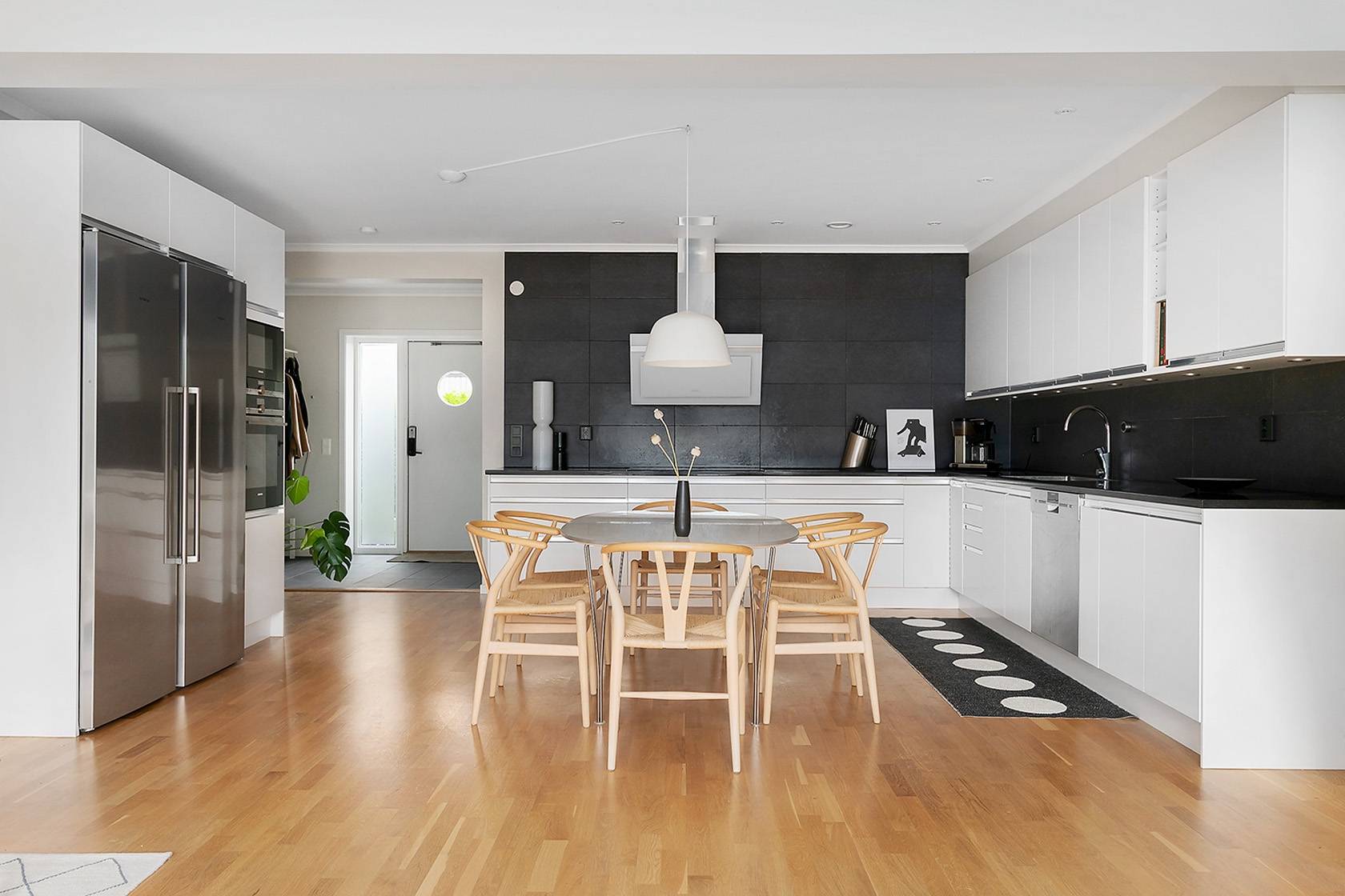 4 rum radhus på Vätövägen 102B Norrtälje, Norrtälje kommun - bild 2