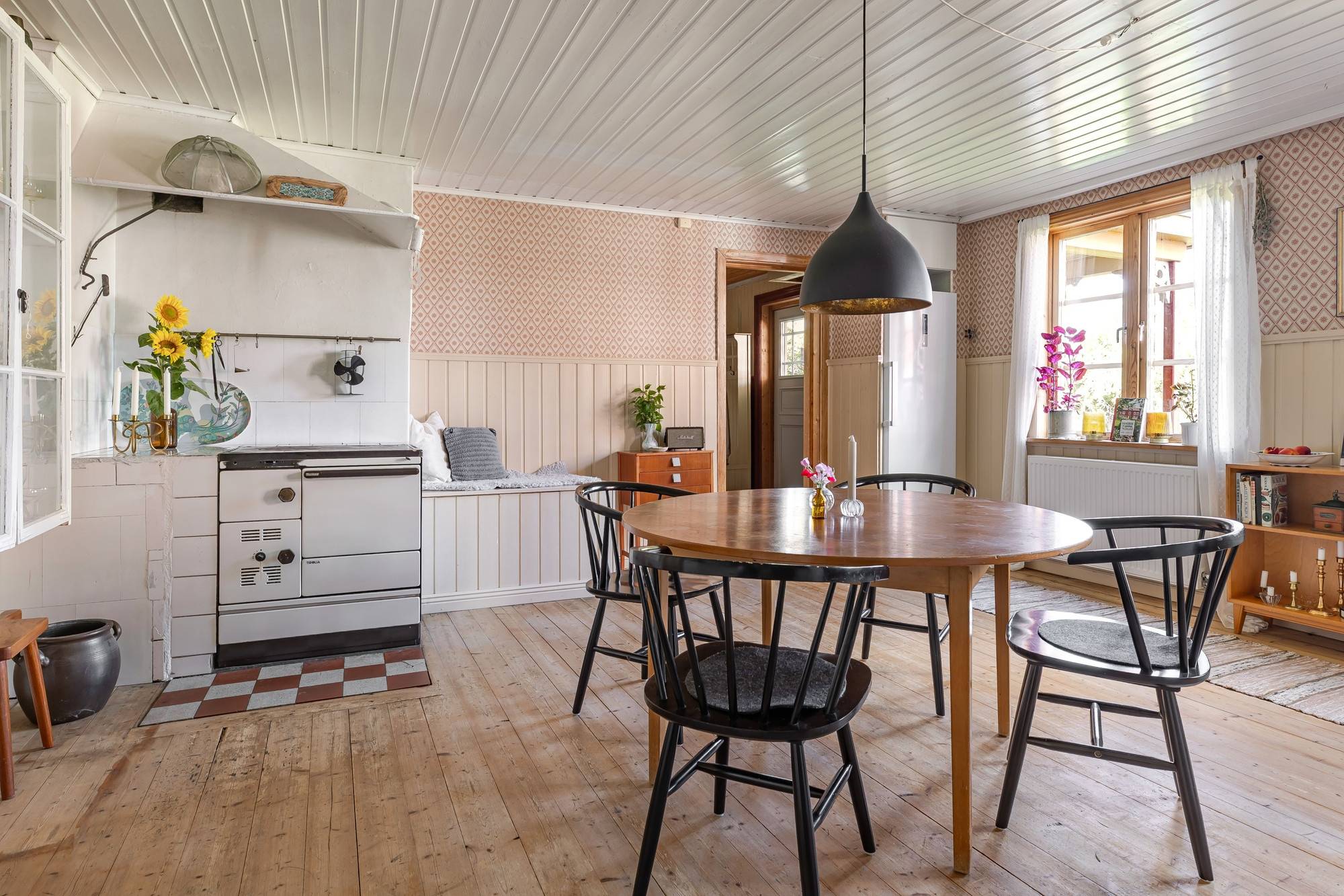 8 rum Villa på Knyssla 8381 & Knyssla 8382 Rengsjö Bollnäs kommun - bild 8