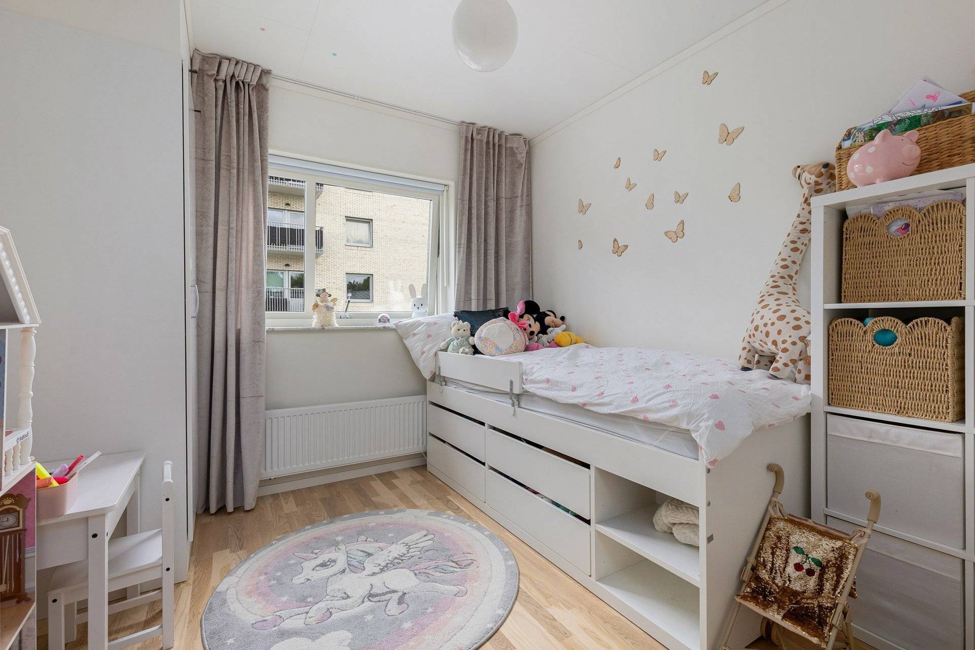 5 rum Radhus på Hanvedens Allé 26 Riksten Botkyrka kommun - bild 32
