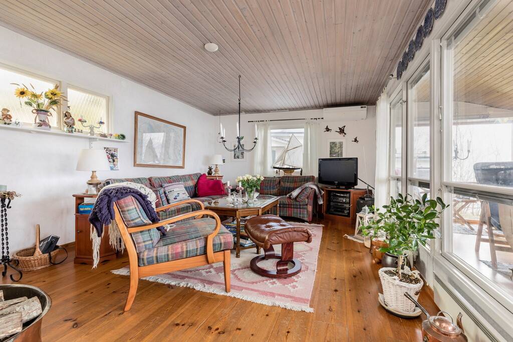 3 rum Vinterbonat fritidshus på Åsvägen 49 T-Hälla Huvud Eskilstuna kommun - bild 6