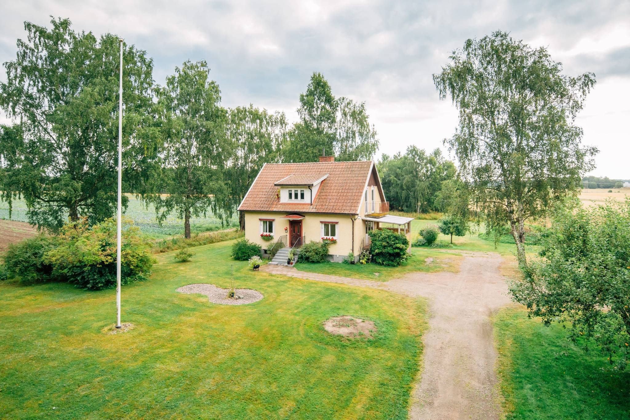 92 m² Villa på Ullervad Kommunalgården 1 Ullervad Mariestads kommun - bild 1