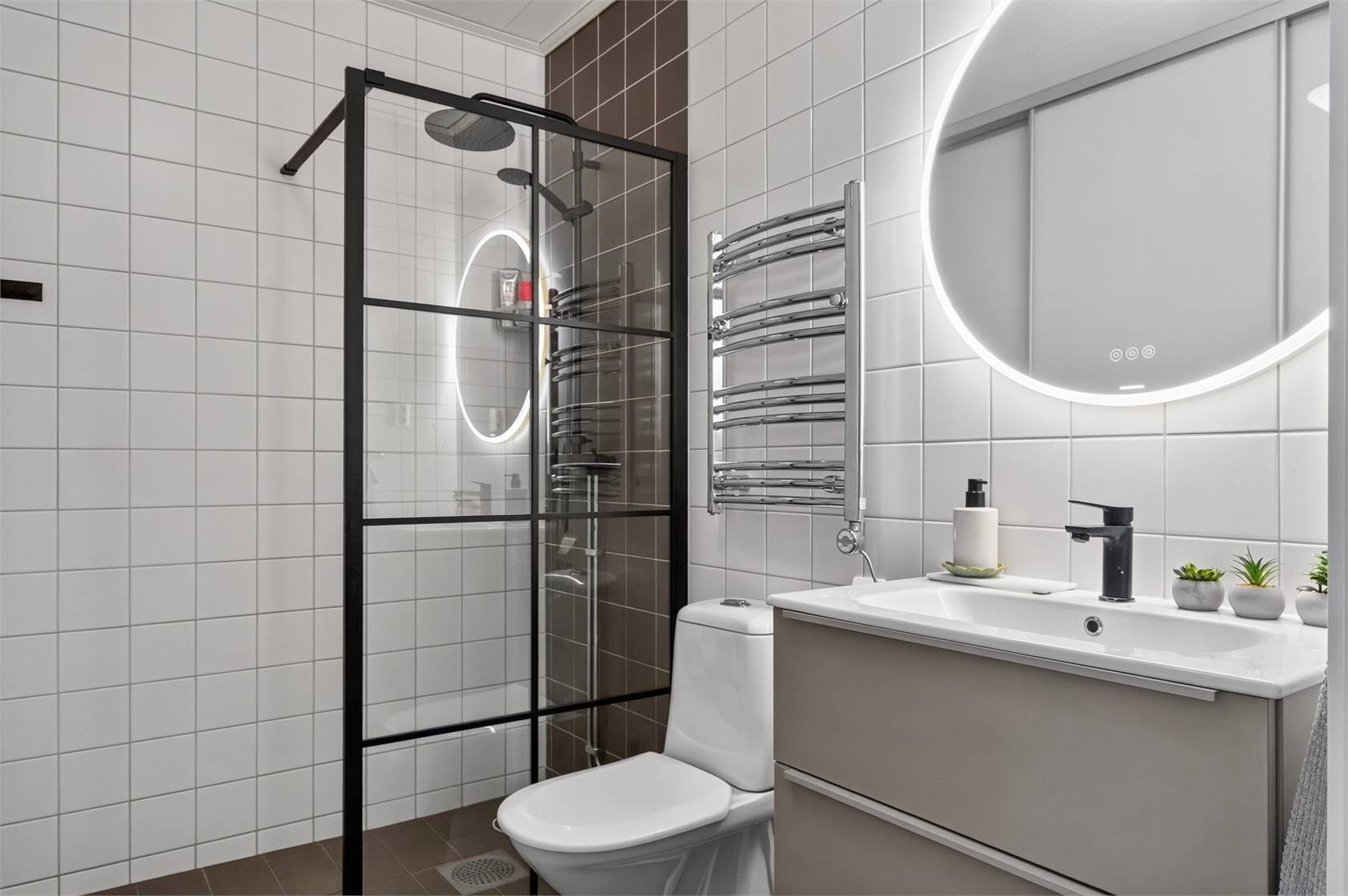 5 rum Villa på Rådanvägen 40 Silverdal Sollentuna kommun - bild 10