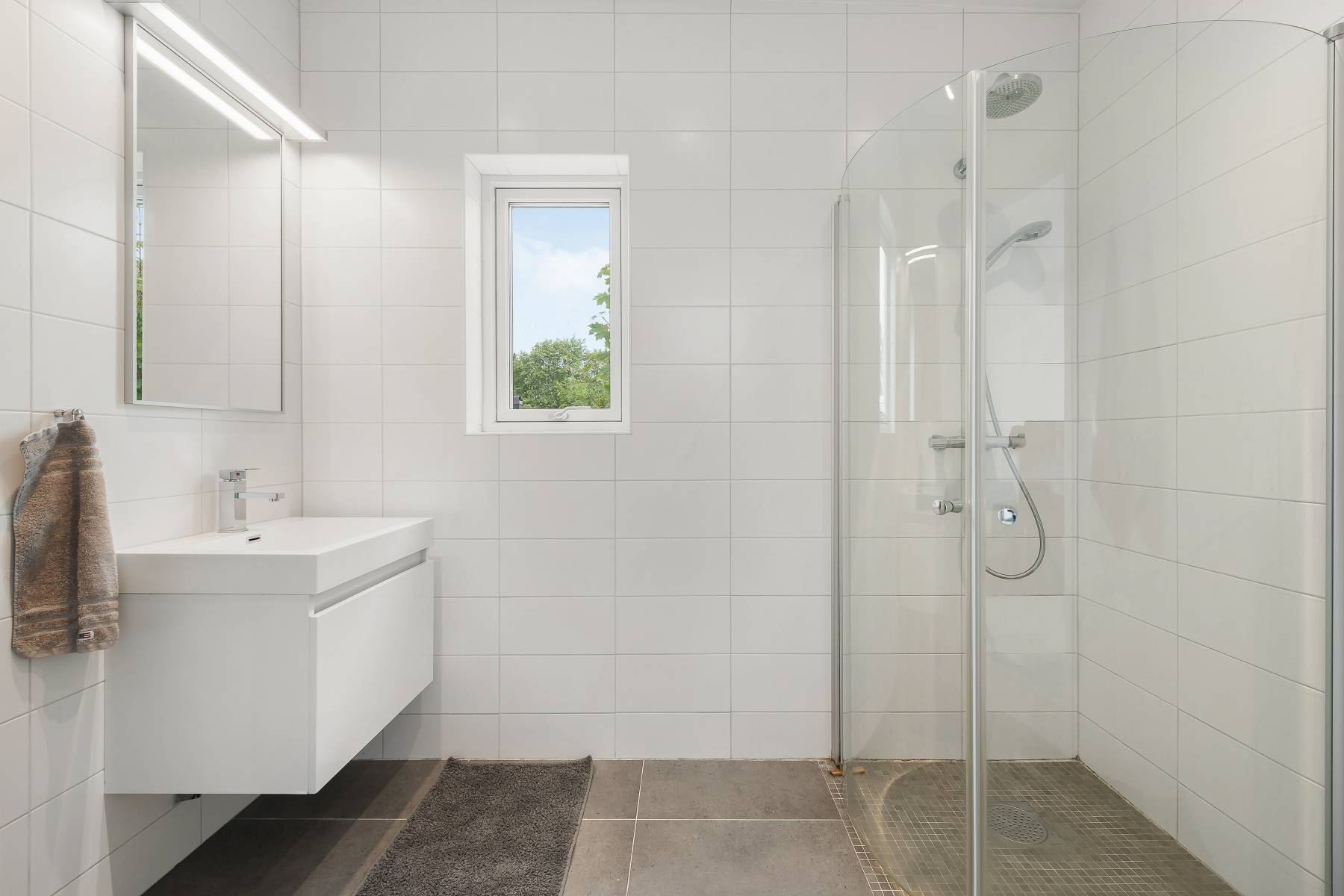 6 rum Radhus på Ängsullsvägen 214E Stockholms kommun - bild 24