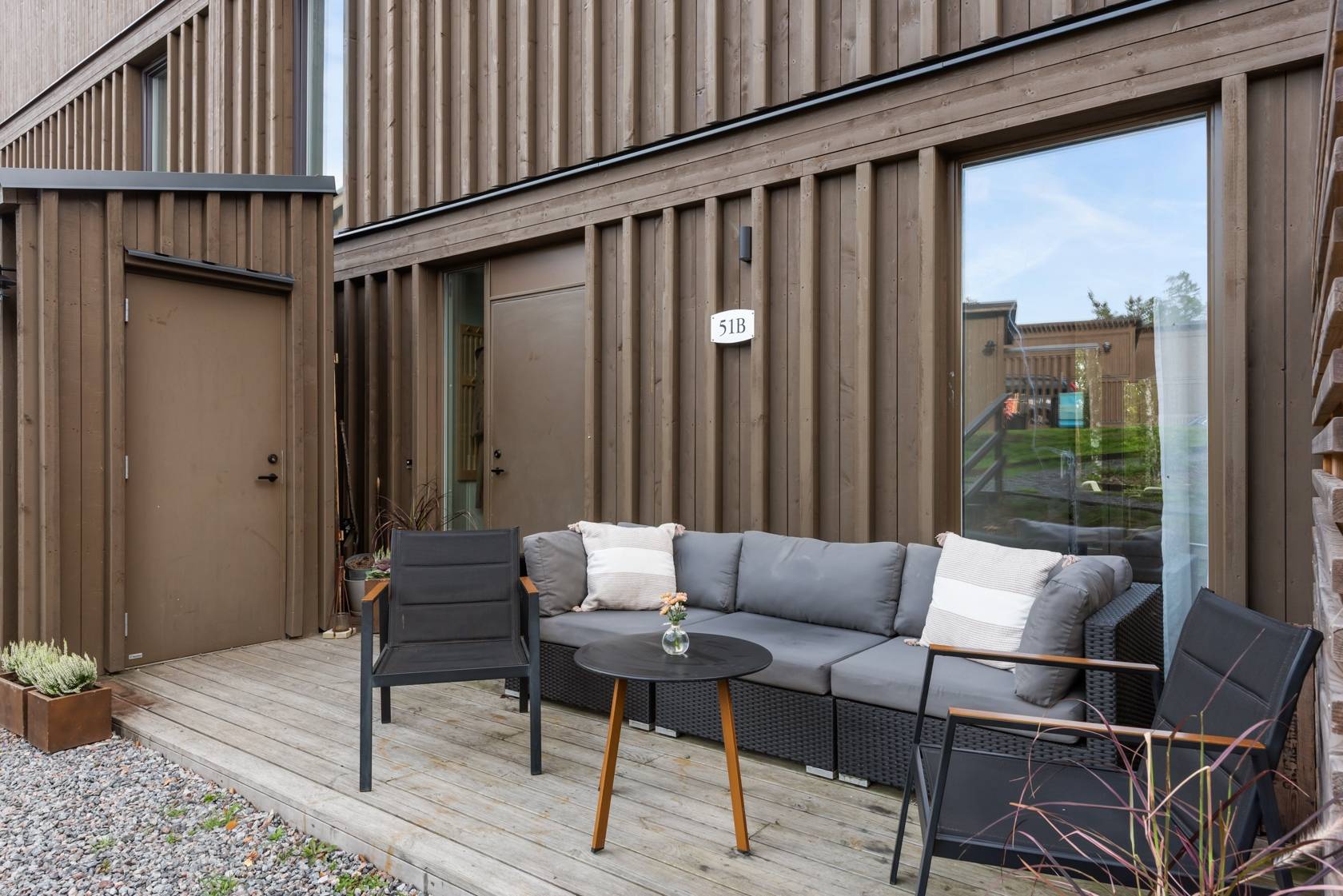 4 rum radhus på Åkerhielms väg 51B Margretelund, Österåkers kommun - bild 2