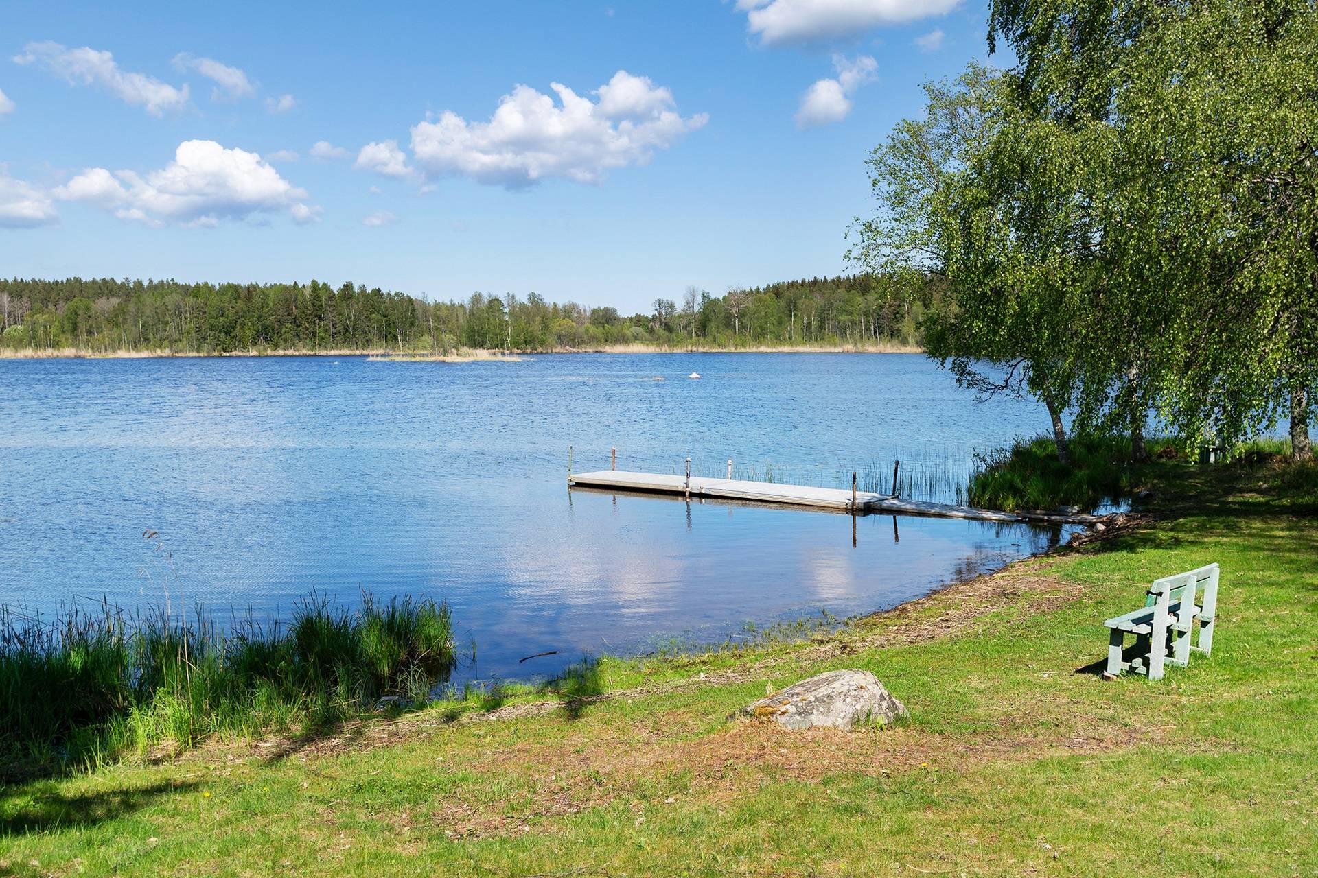 2 rum vinterbonat fritidshus på Bredsjön Sjövägen 24 Norrtälje, Norrtälje kommun - bild 2