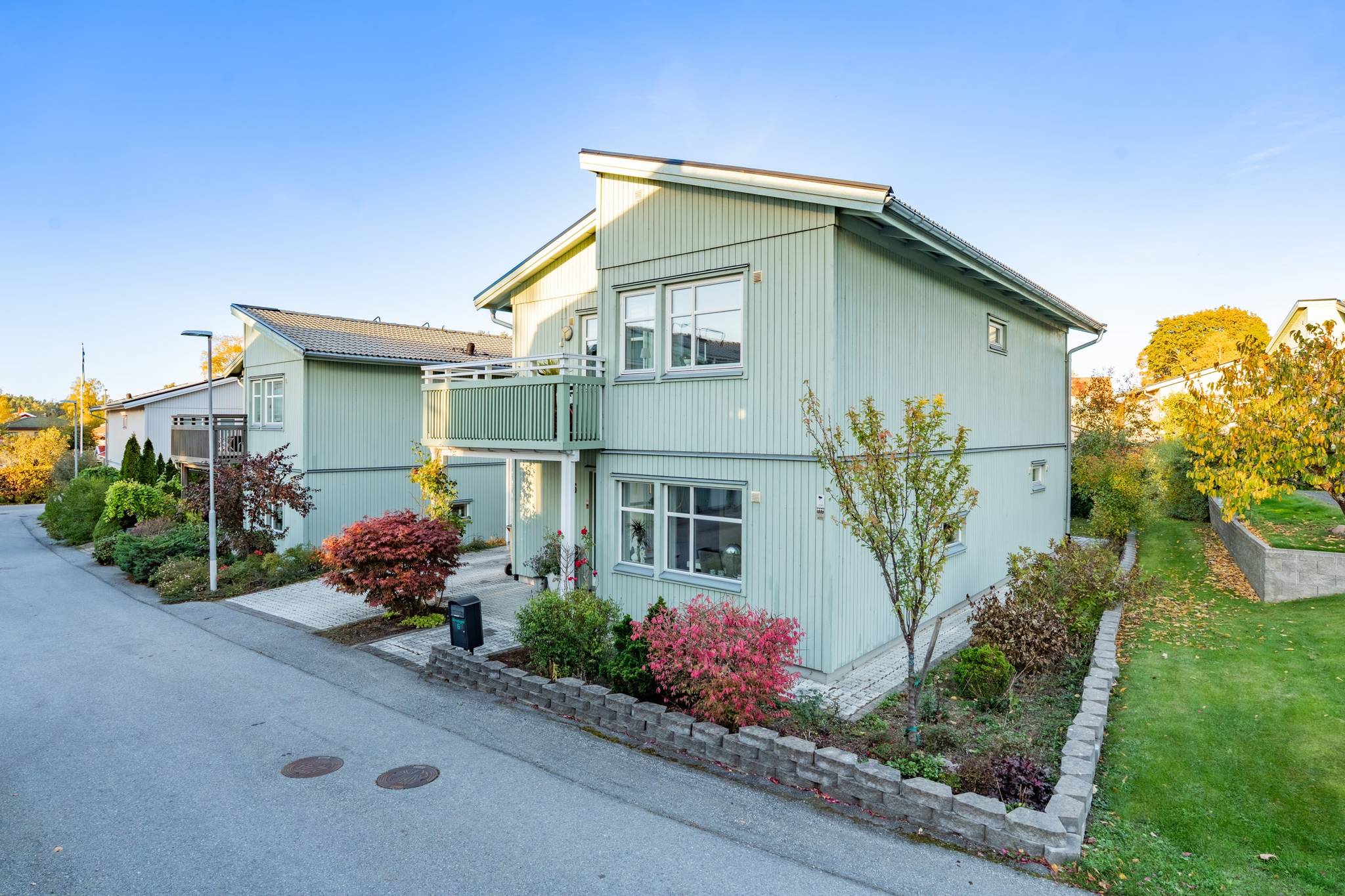 5 rum villa på Almstigen 6 Enebyberg, Danderyds kommun - bild 1