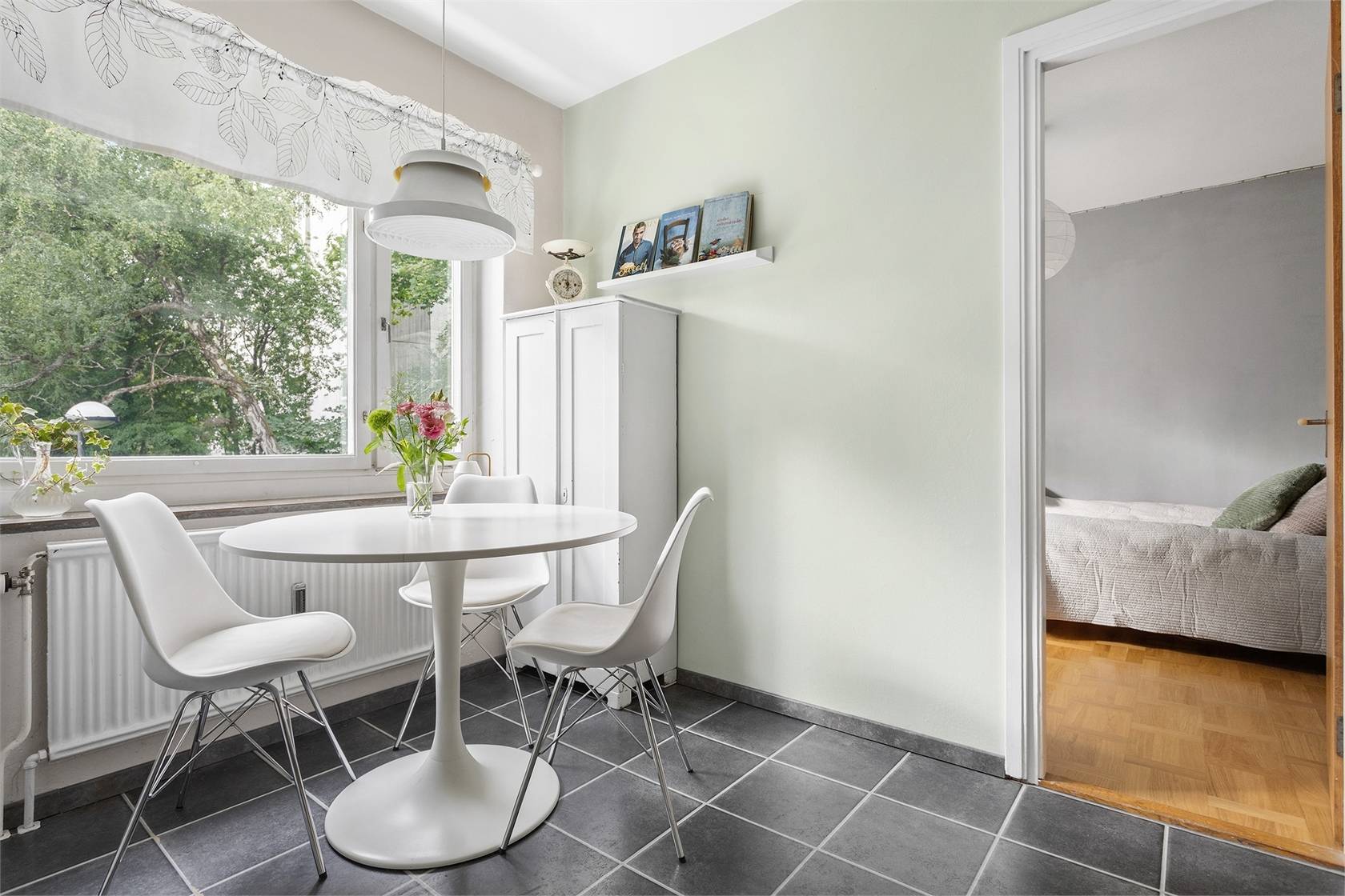 4 rum Lägenhet på Mörsilsgatan 24 ( Våning 1) Vällingby Centrum Stockholms kommun - bild 10