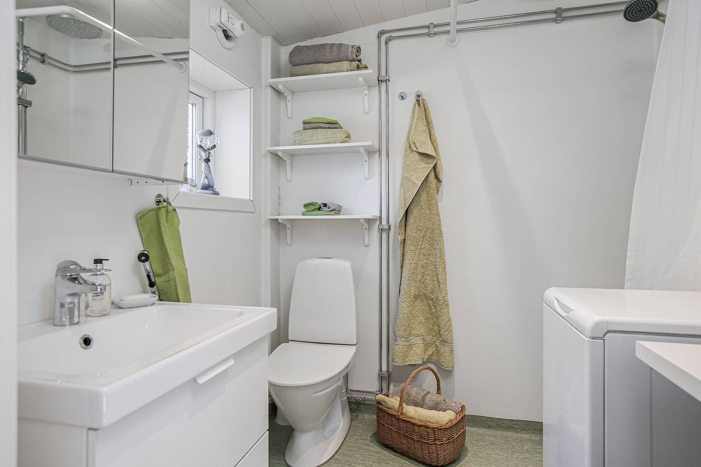 65 m² Villa på Vättergatan 18 Bankeryd Jönköpings kommun - bild 8